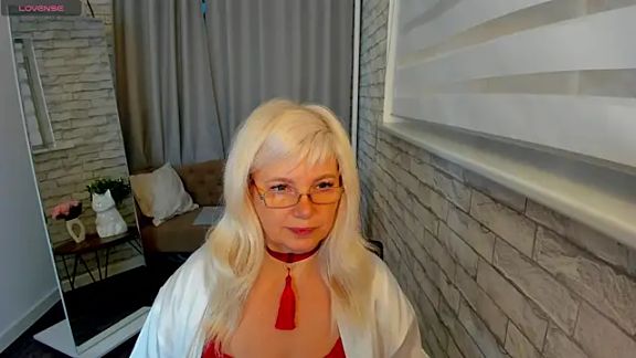 Hella_Fabel