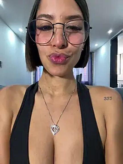 luvely_unique_