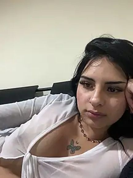 Hilary_pinkk