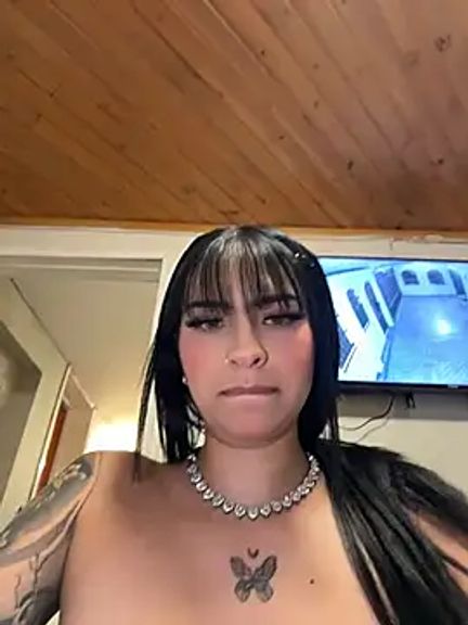 Hilary_pinkk
