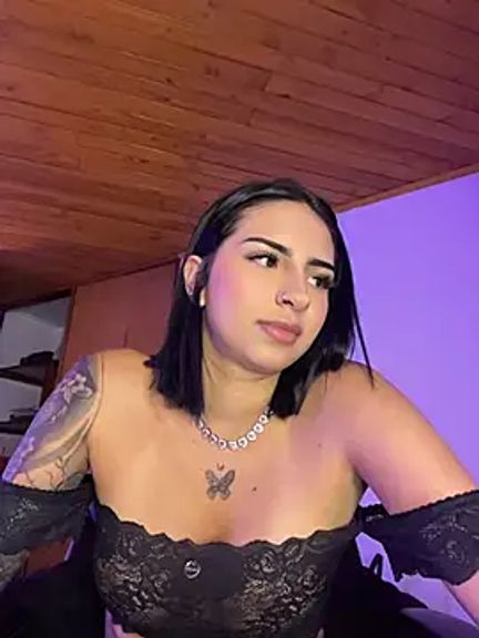 Hilary_pinkk