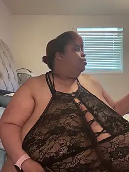 Missredboneo12