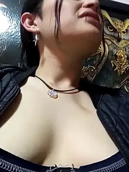 Hana_Sinclair