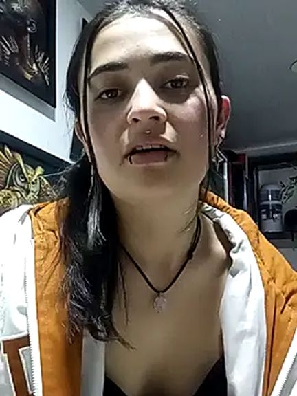 Hana_Sinclair