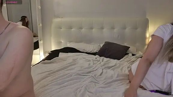 Eliza77