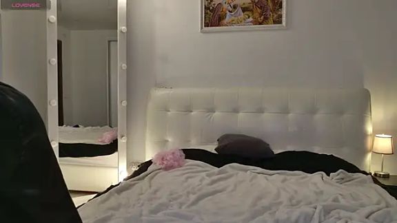 Eliza77