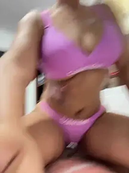 mia_mancini