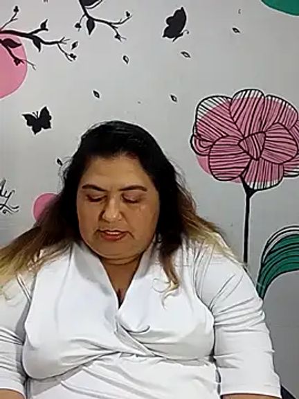 curvy_diva_