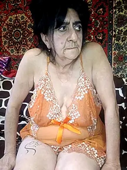Lovely_Lori