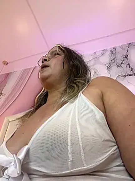 Lucy_Milf_474