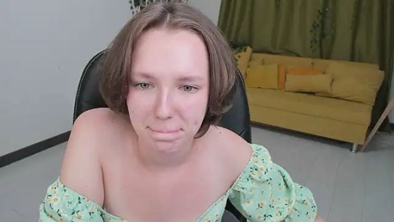 Hellena_Here