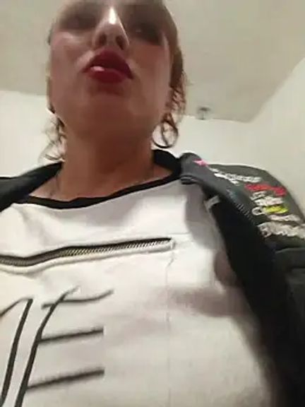 VERONICA__03