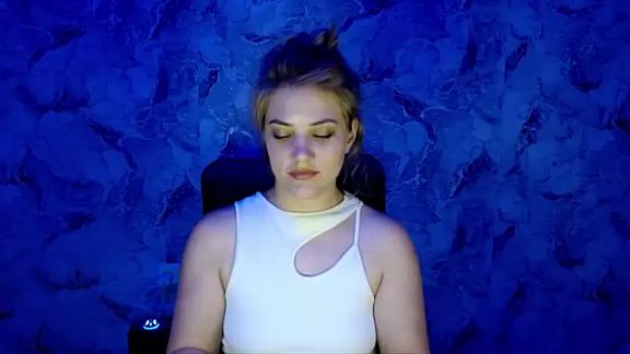 nika_gold1