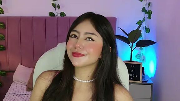VioletBlacke_