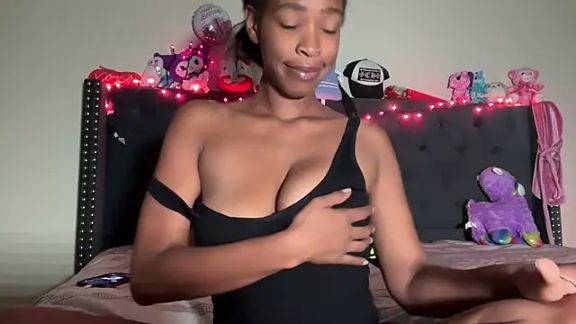 Cum2Charm