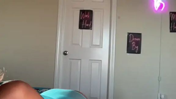 Cum2Charm