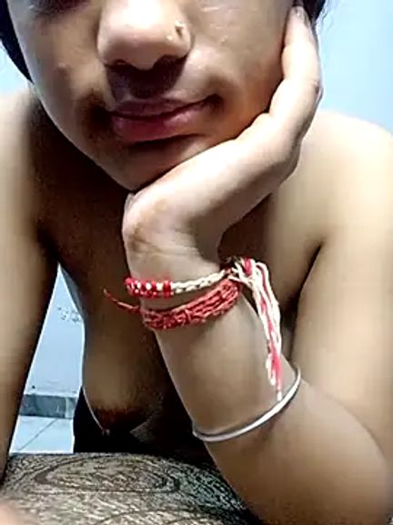 Nisha_cam12