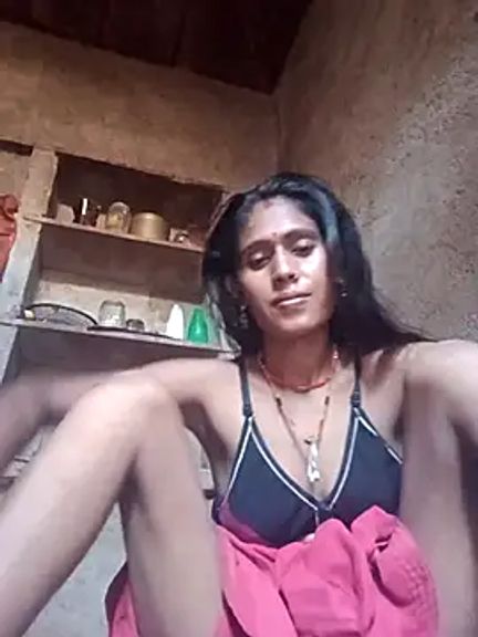 Hot_Riya33A