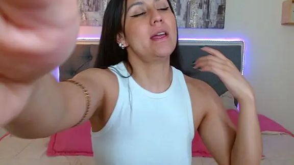 mia_aira