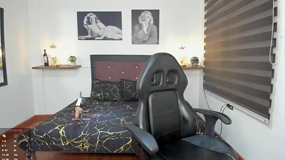 Barbara_Jonesss_4