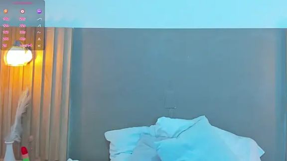 caroline_00403_