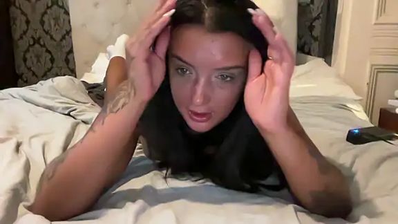 LucyLuxee19