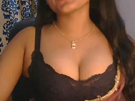 hottest_mahii