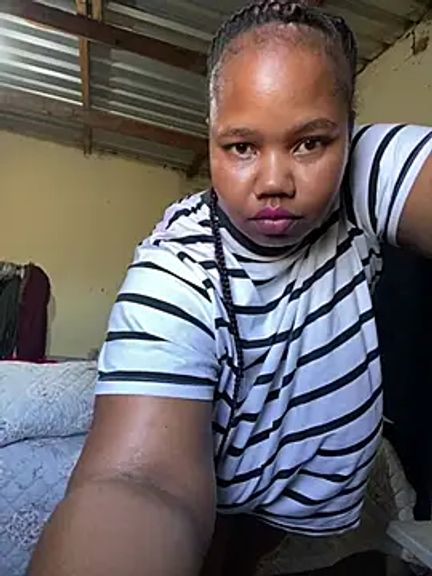 Curvycandy95
