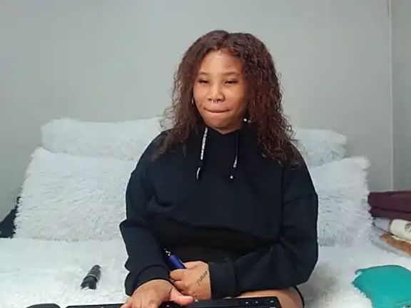 DrippinCaramelCutie