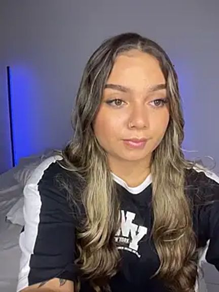 AnnyLopezzz_