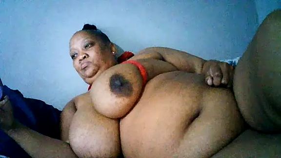 Yellobonepussy
