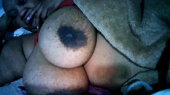 Yellobonepussy