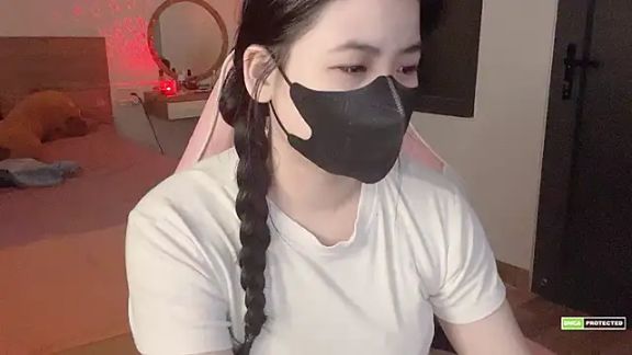 Elly_Lynh