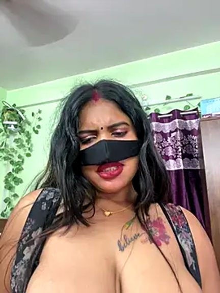 V-Hot-Sweti