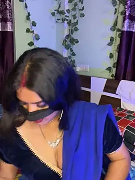 V-Hot-Sweti