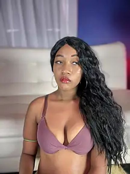 AleezaFrench