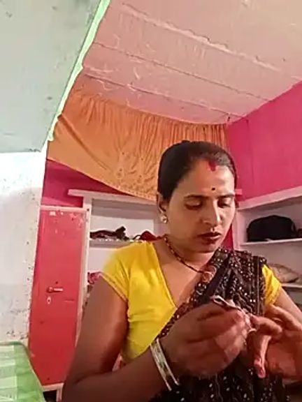 Rupali_hot