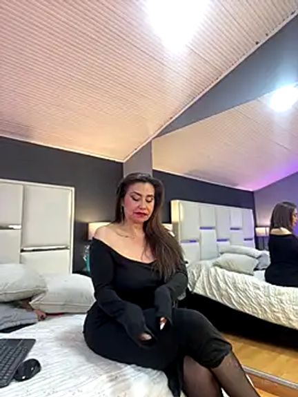 Samantha_Milf__