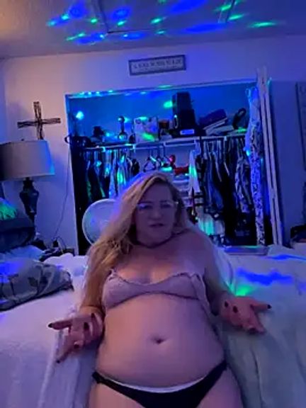 Goldenndoll
