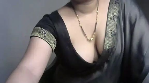 leena_hot