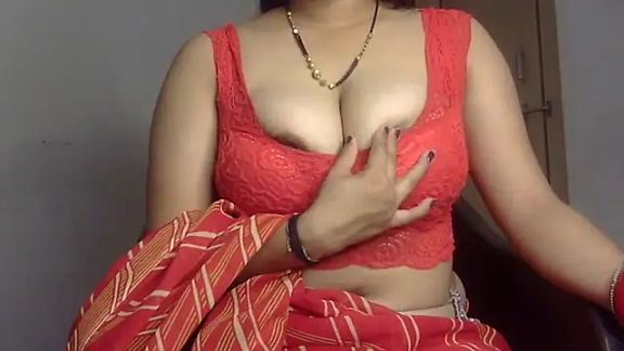 leena_hot