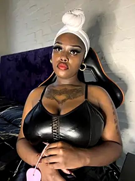 QUEEN_NOBUHLE_777