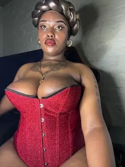 QUEEN_NOBUHLE_777