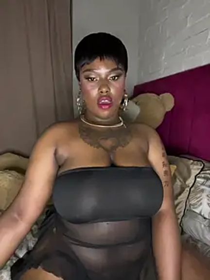 QUEEN_NOBUHLE_FEMDOM_777