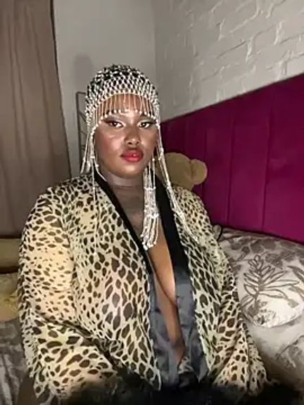 QUEEN_NOBUHLE_FEMDOM_777