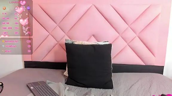 Caroline_daring