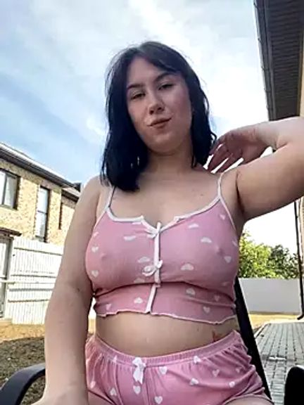 CurvyWoman-
