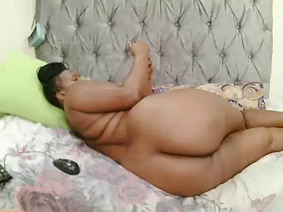Cuddly_Wuddly