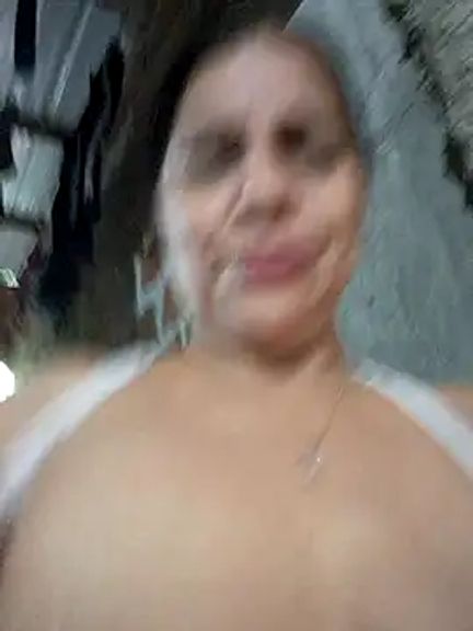 Lucerito-Hot