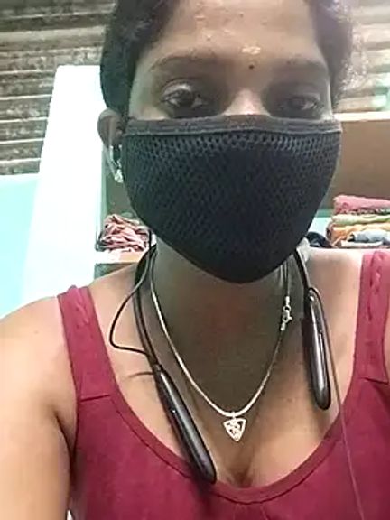 tamil-nagini